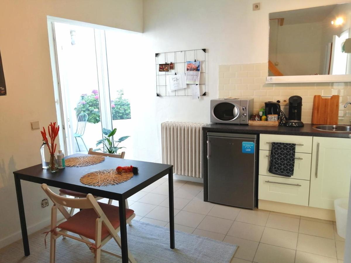 Studio With Terrace In 17Th Century House Διαμέρισμα Μπριζ Εξωτερικό φωτογραφία